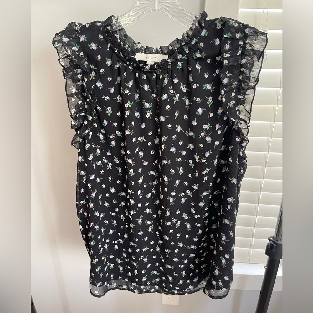 LOFT Black Floral Ruffle Shell Top